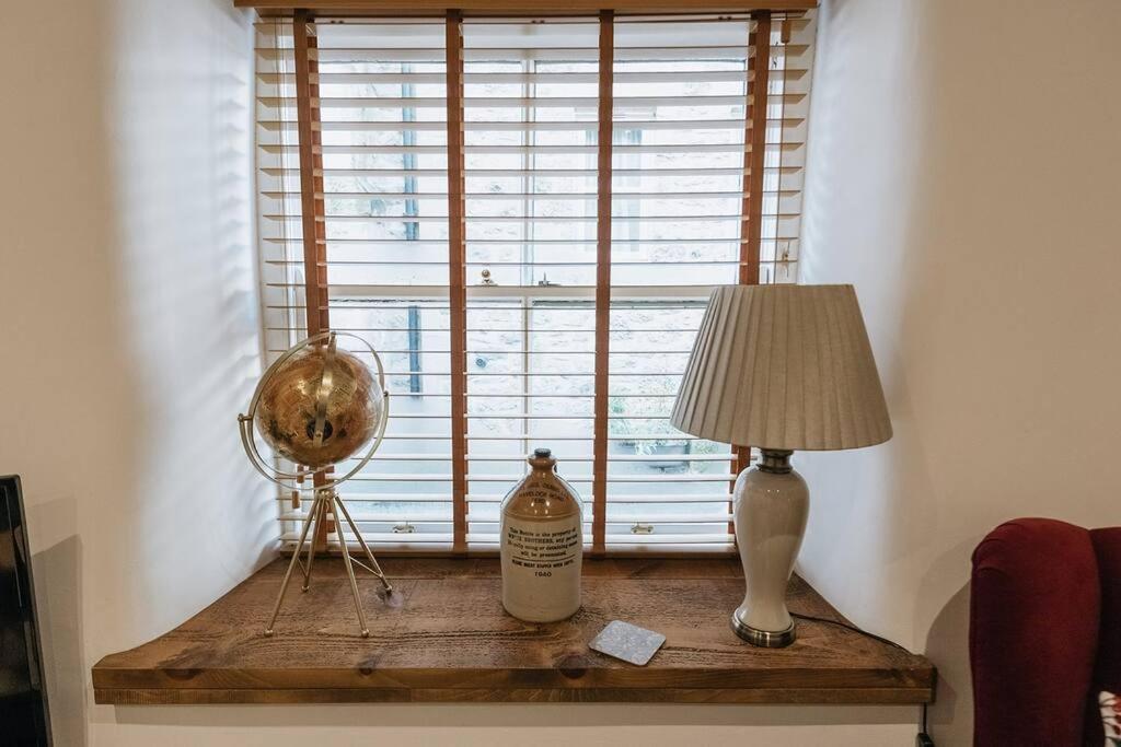 Fryers Cottage - Beautiful 2 Bedroom Town & Country Cottage On Edge Of Peak District Wirksworth 外观 照片