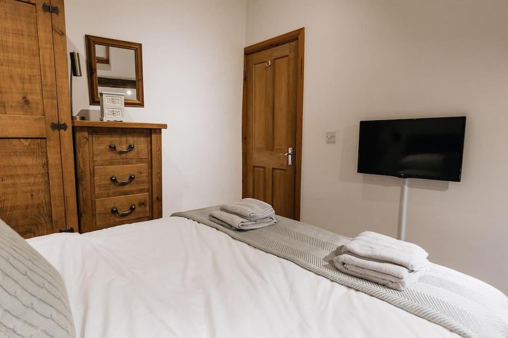 Fryers Cottage - Beautiful 2 Bedroom Town & Country Cottage On Edge Of Peak District Wirksworth 外观 照片