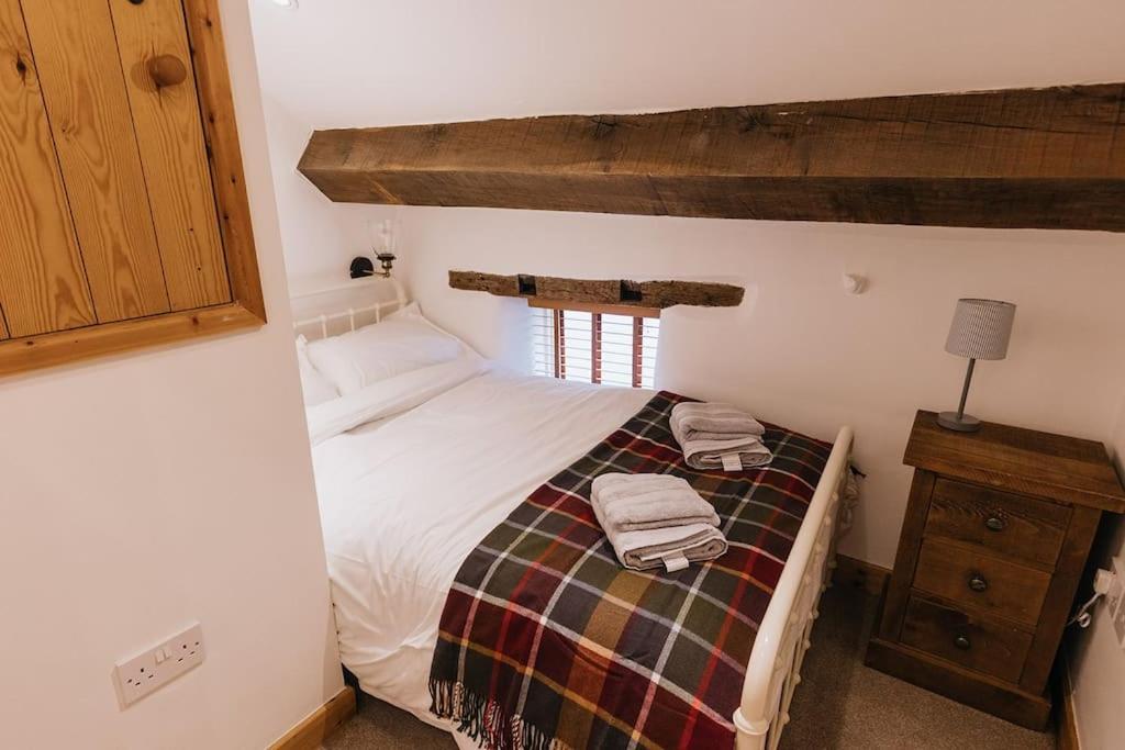 Fryers Cottage - Beautiful 2 Bedroom Town & Country Cottage On Edge Of Peak District Wirksworth 外观 照片